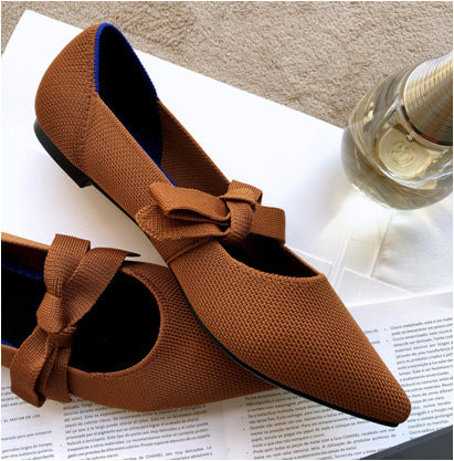 Mary Jane women's shoes with pointed bow