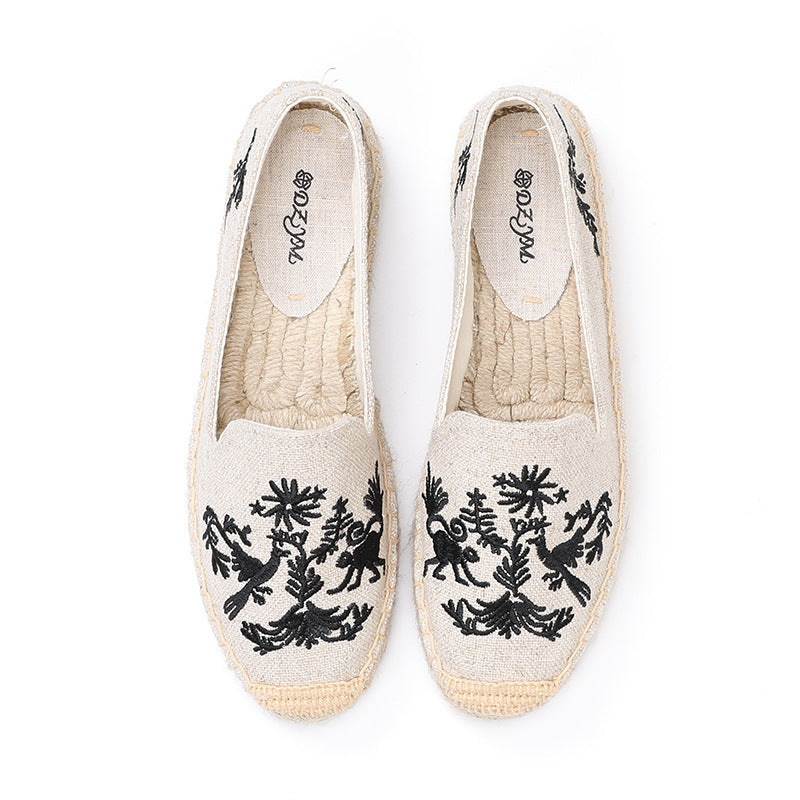 Fisherman embroidered cloth shoes