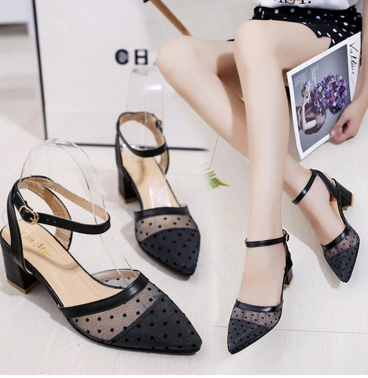 Spring and summer new wave point mesh lace point flat shoes women's wild comfortable word buckle with Baotou sandals